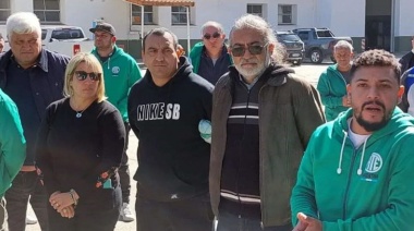 Recorrida por plantas de fabricaciones y pedido de reactivación