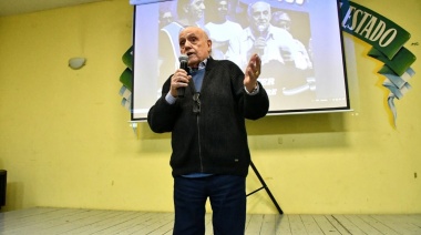 Tras ser declarado ciudadano ilustre de Quilmes, Carlos Custer fue homenajeado por ATE